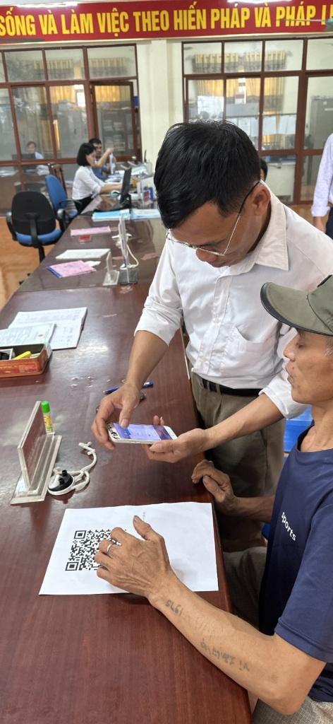 UBND xã Hương Lâm tổ chức Khảo sát ý kiến người dân về thực hiện Quy chế dân chủ ở cơ sở